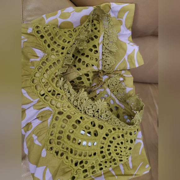 THML BELL CROCHET TRIM FLUTTER SLEEVE DRESS size Large - Picture 5 of 5